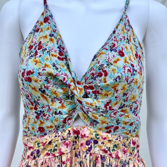 ❇️**Final Sale** Angie Peekaboo Floral Tiered Maxi Dress - Picture 2 of 2